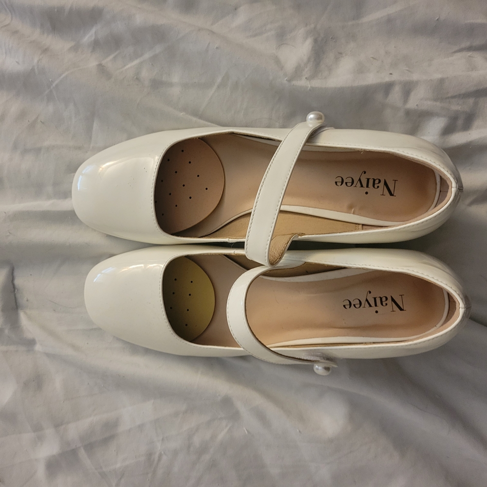 Women's White Mary Jane Shoes